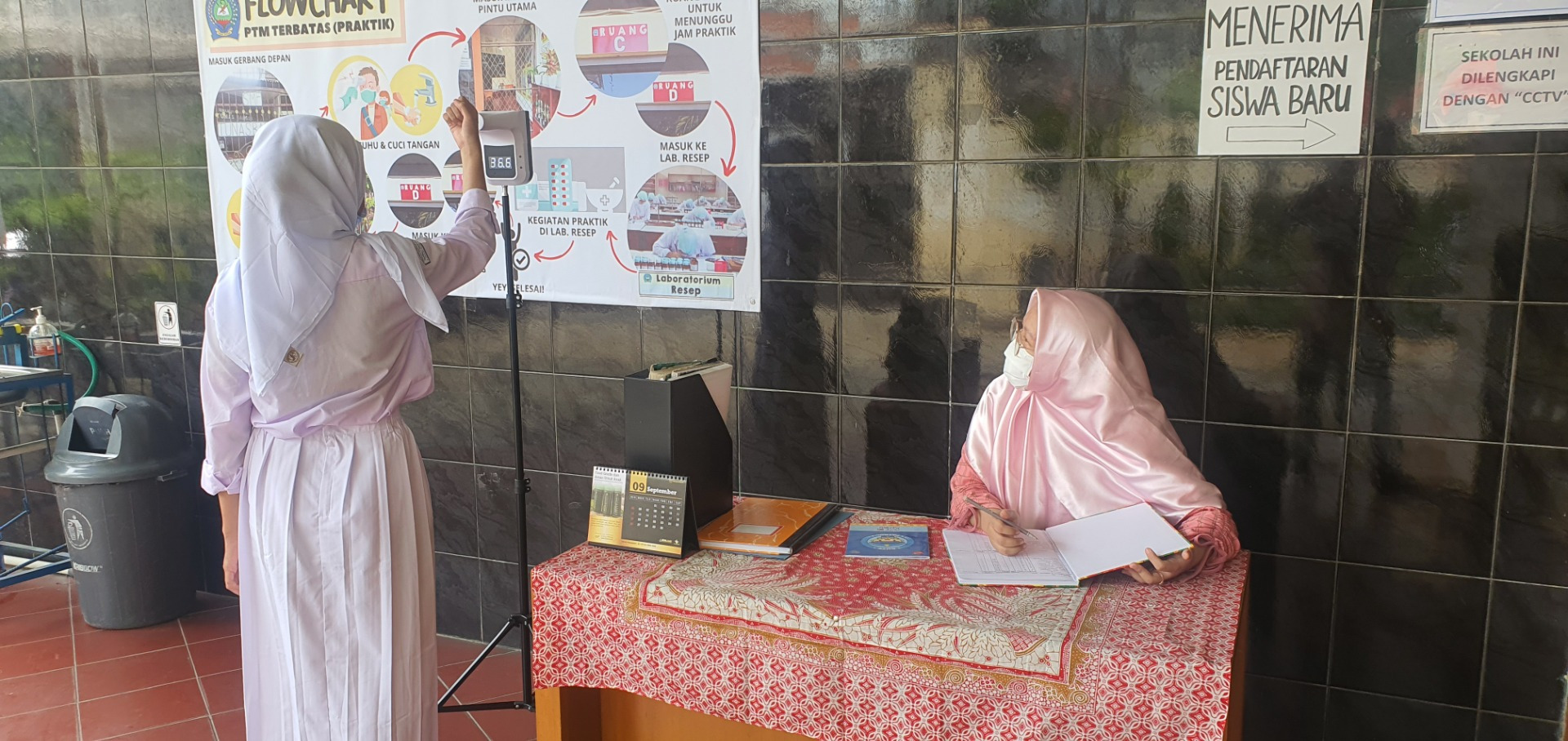 Foto 9 kegiatan PTM Terbatas