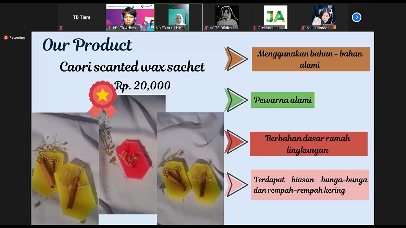 Foto 4 kegiatan Student Company (Caori)